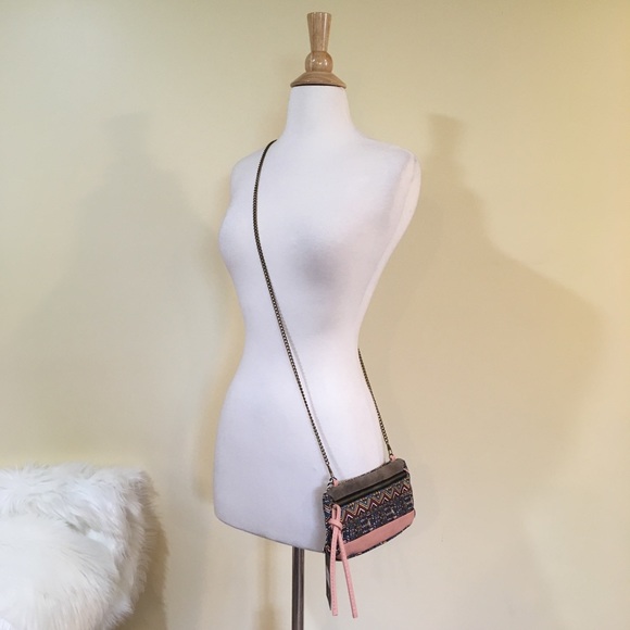 Geometric Print Zip Closure Chain Crossbody Bag - Picture 8 of 8